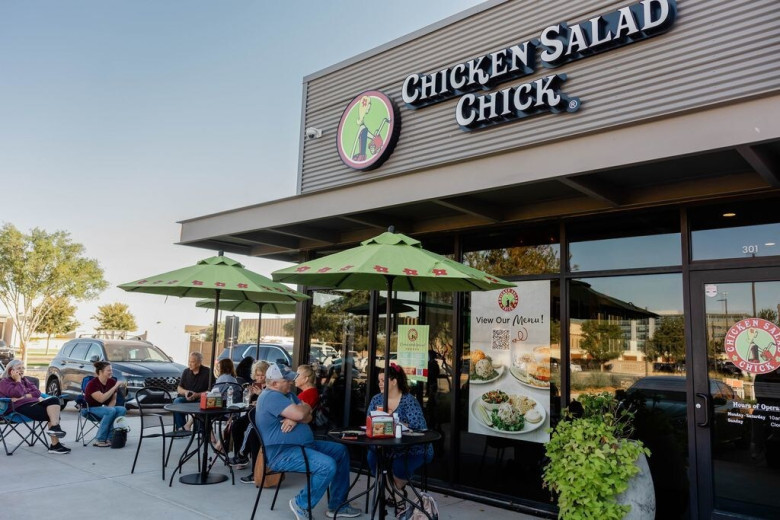 Chicken Salad Chick Brings Southern Comfort to Las Vegas Strip