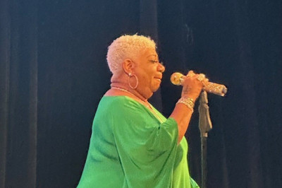 Las Vegas Mixtape v32: Luenell, Paella Paradise, and a Supersized Antique Mall